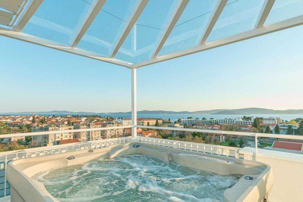 Sunset Penthouse Apartment With Jacuzzi And Seaview Zadar Exteriör bild