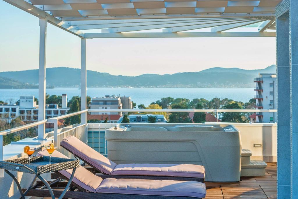 Sunset Penthouse Apartment With Jacuzzi And Seaview Zadar Exteriör bild